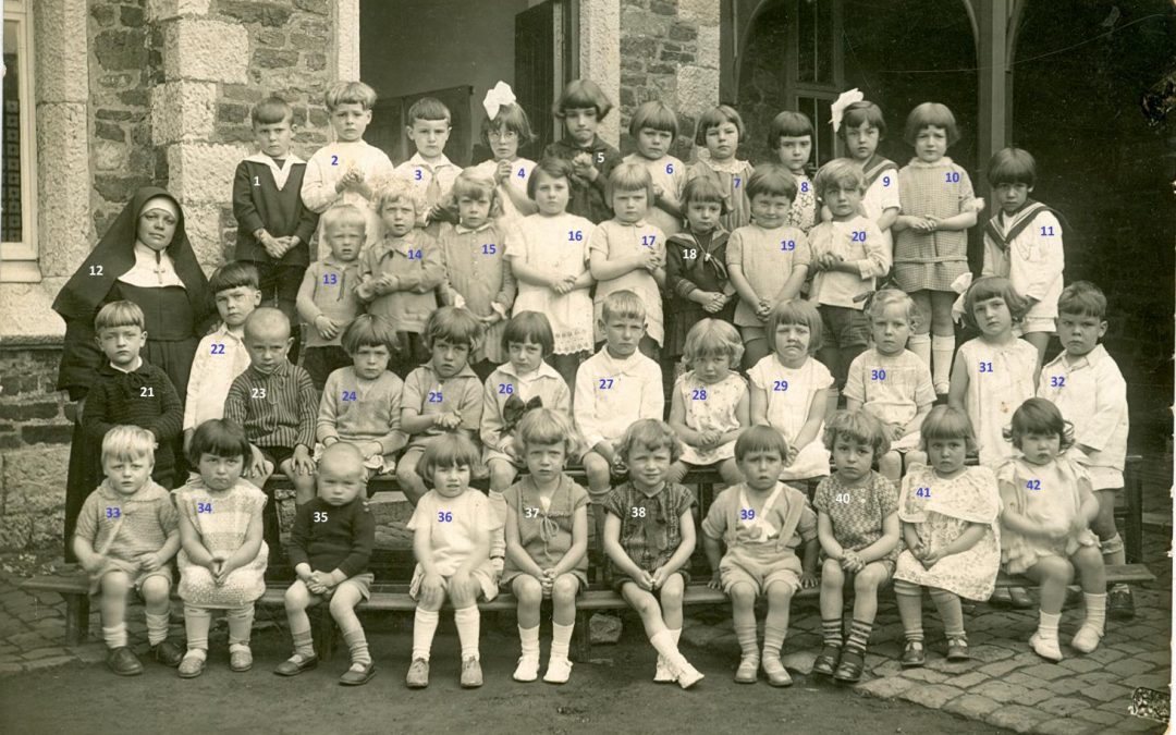 Floreffe – rue de Dorlodot – école maternelle libre – classes de Soeur Elisabeth – 1928
