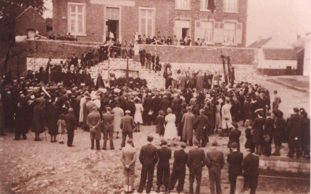 Franière – place communale – guerre 40-45 – retour des prisonniers et déportés